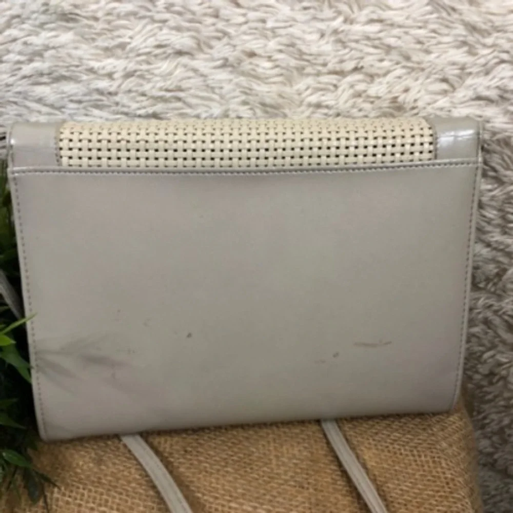 Vintage Womens Messenger Bag Beige Snap Closure Basketweave Flap Sling Strap S‎